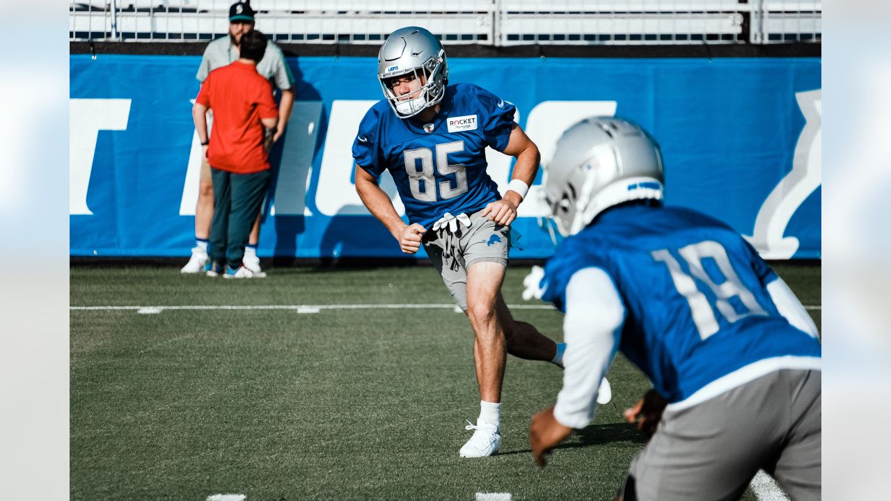 Amon-Ra St. Brown returns to Lions practice, Taylor Decker ramps up  activity 