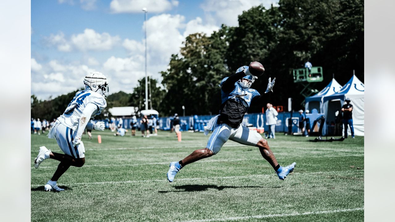 Lions, Colts get physical on first day of joint practices