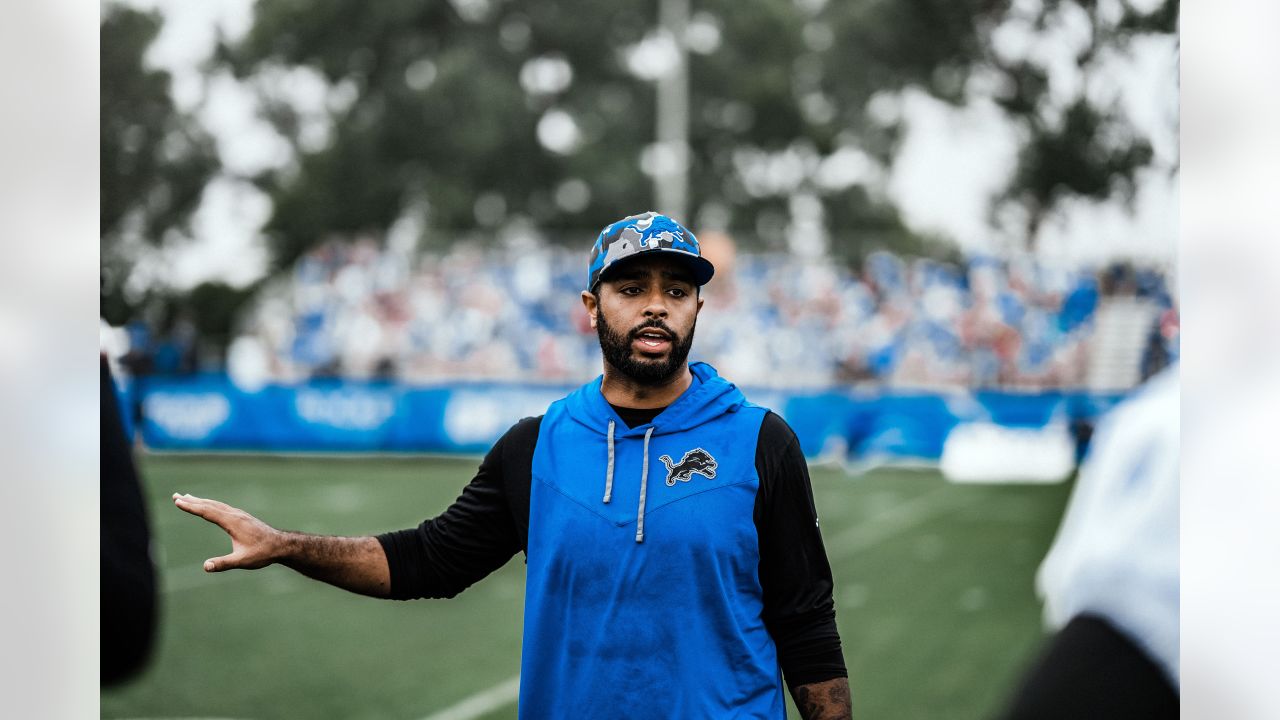 Jamaal Williams, Aidan Hutchinson, and Frank Ragnow meet with the media at Lions  Training Camp 