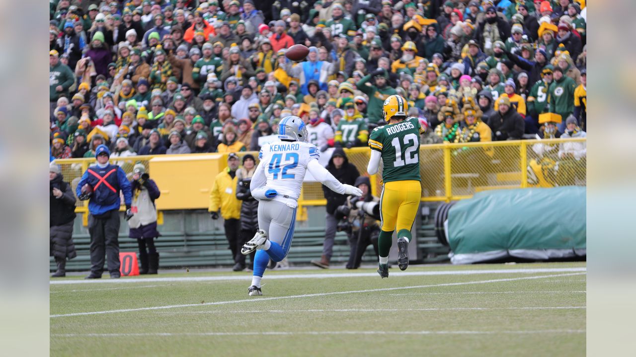 Detroit Lions' Darius Slay gets Aaron Rodgers' jersey: 'It touched me'