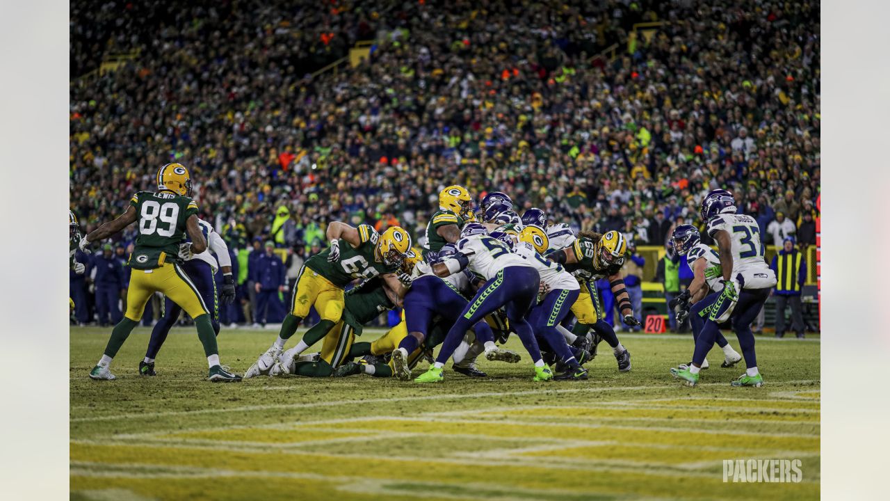 Jared Veldheer will become 1st player in NFL history to play for 2  different teams in same postseason