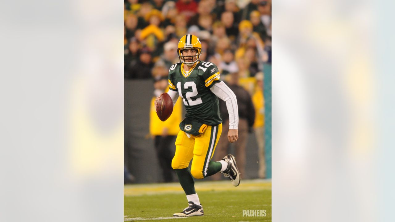 Aaron Rodgers Signs Contract Extension with Packers - Sports Illustrated  Green Bay Packers News, Analysis and More