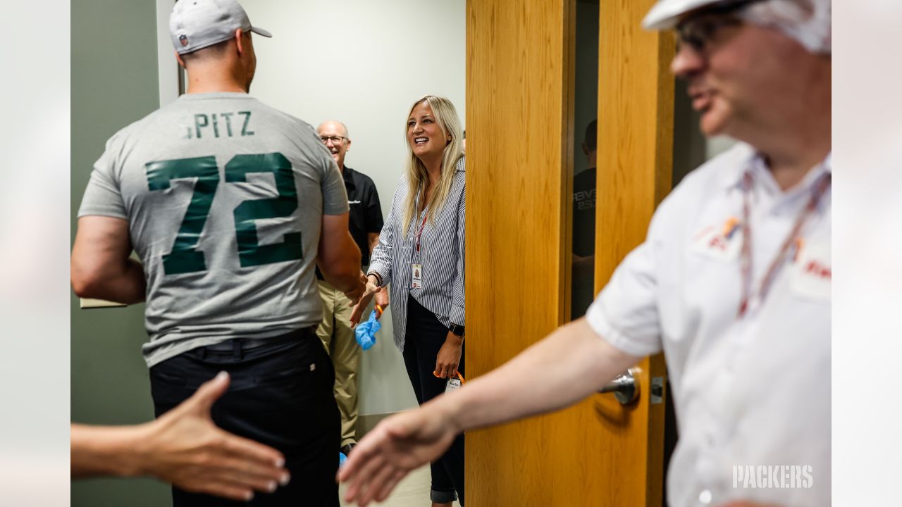 Packers alumni visit fans around Wisconsin on the Packers Road Trip