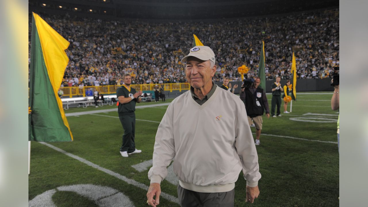 Crimson Tide legend Bart Starr has died at 85