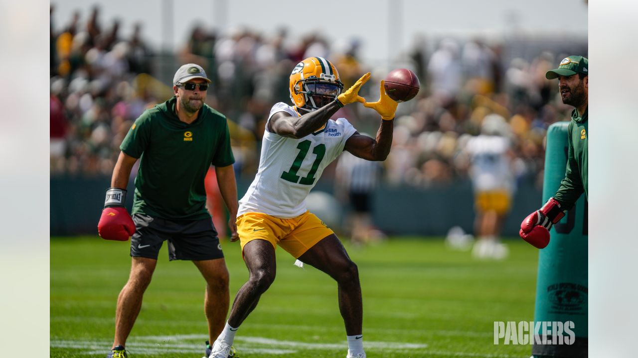 Green Bay Packers' Tucker Kraft catches a pass during an NFL football mini  camp practice session Wednesday, June 14, 2023, in Green Bay, Wis. (AP  Photo/Morry Gash Stock Photo - Alamy