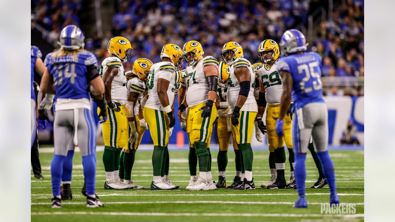 Packers lose to Lions 15-9 as Aaron Rodgers & offense repeatedly