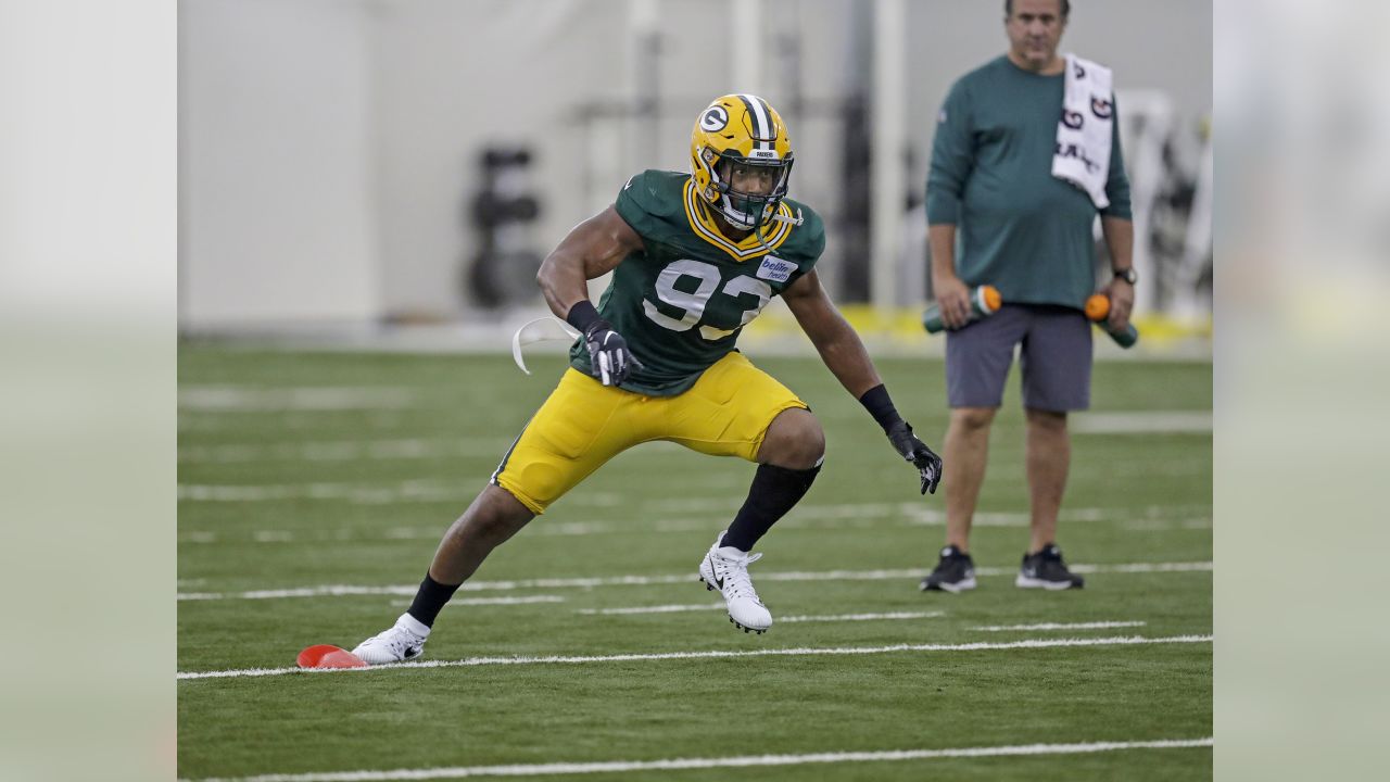 Green Bay Packers linebacker Ahmad Thomas finds birth parents