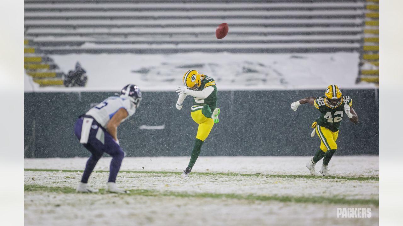 AJ Dillon gets his first career touchdown on a fourth down carry in the  snow 