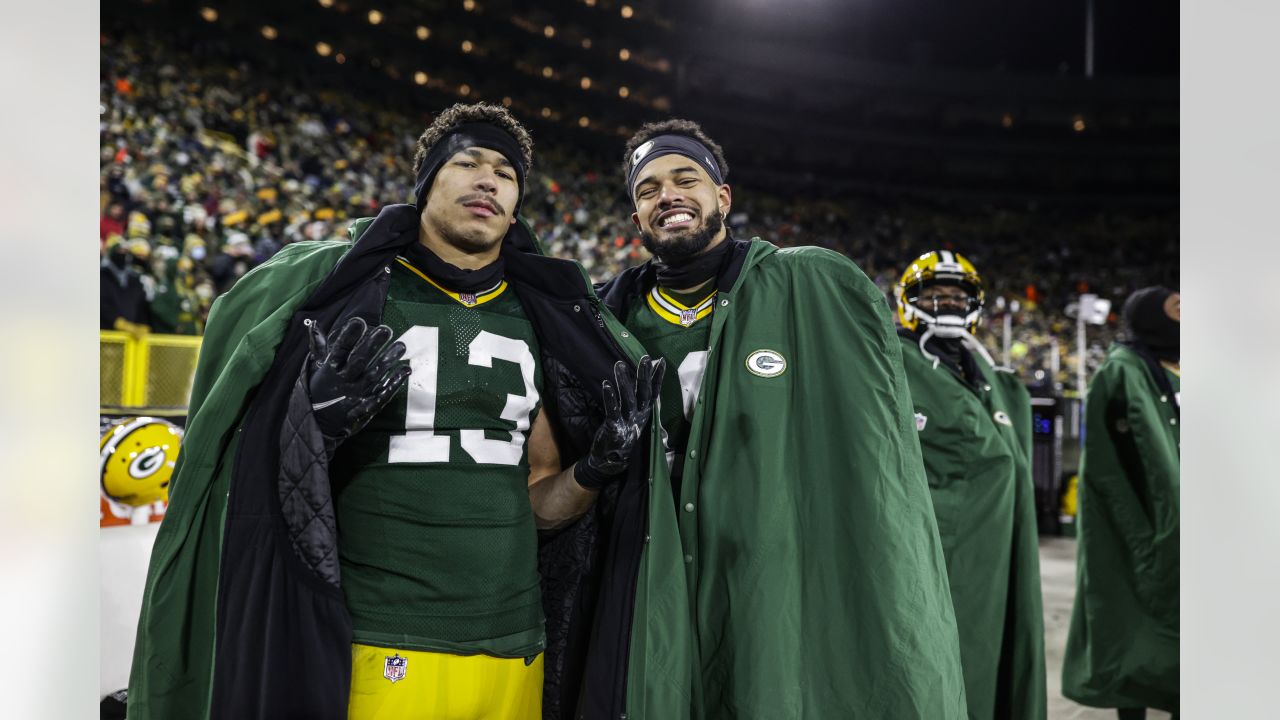 WATCH: Packers star A.J. Dillon manhandled by security at Man City