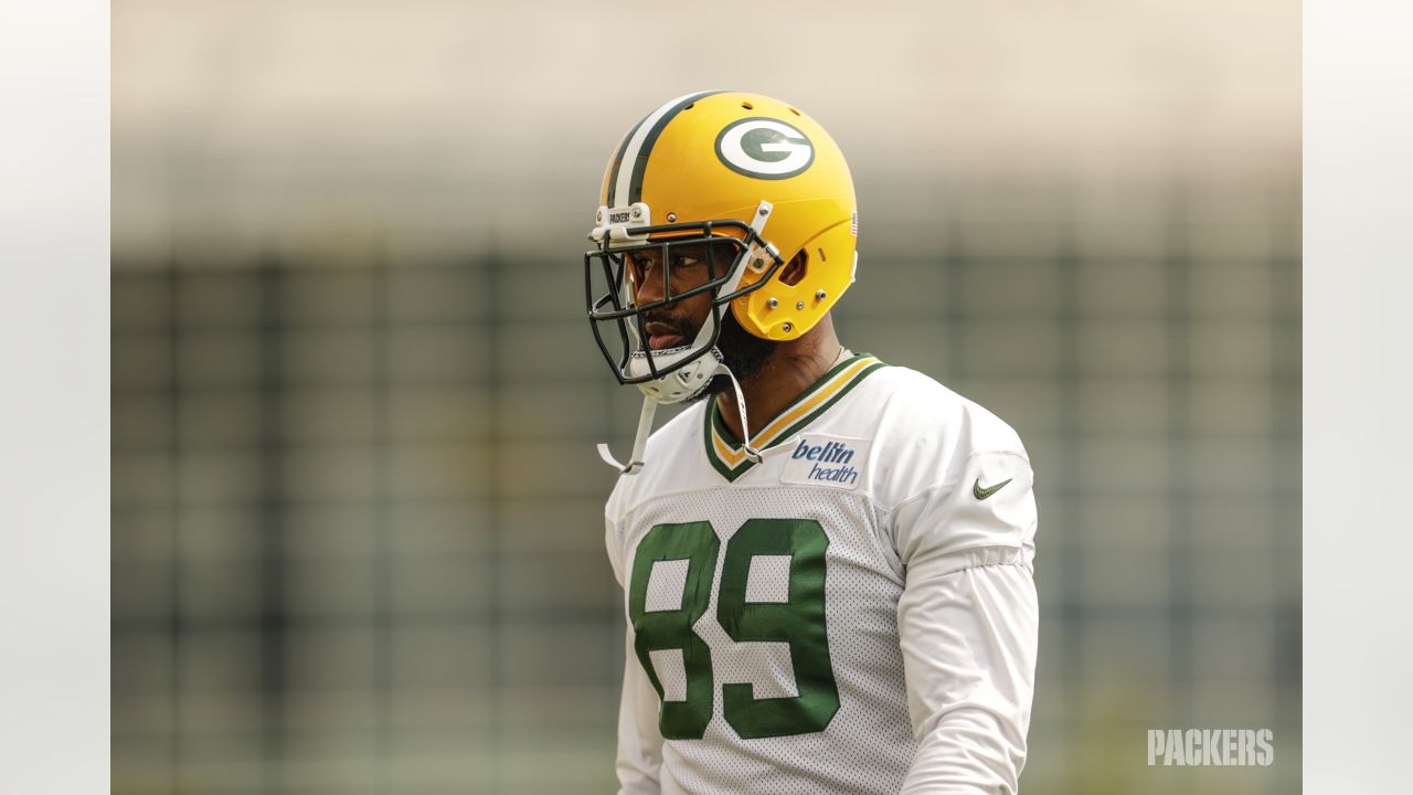 Packers keeping TE Marcedes Lewis, DE Tyler Lancaster