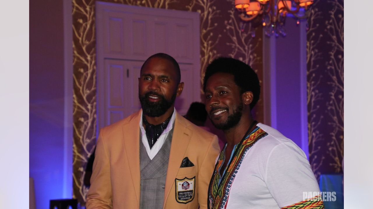 Charles Woodson's passion on full display as he enters Hall of Fame