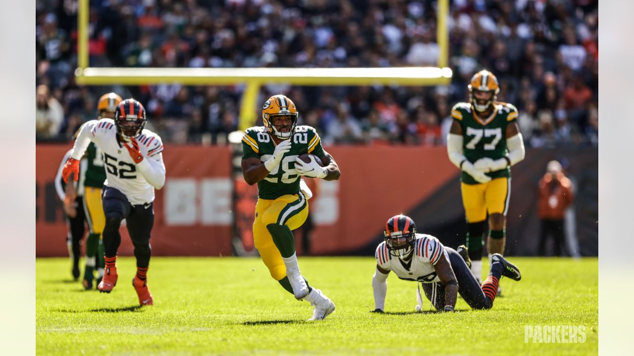 Packers vs. Bears score, takeaways: Aaron Jones runs wild as Green Bay  rolls past Bears at Lambeau Field 