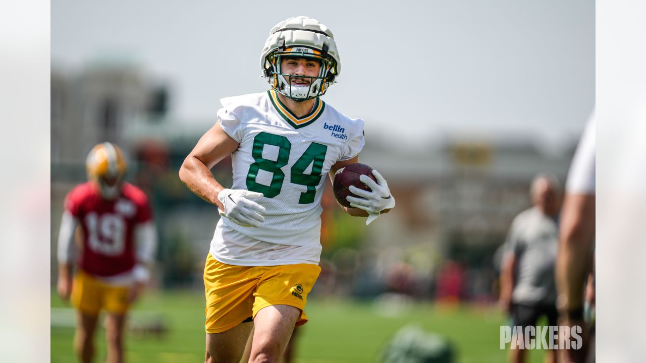 Green Bay Packers' Tucker Kraft catches a pass during an NFL football mini  camp practice session Wednesday, June 14, 2023, in Green Bay, Wis. (AP  Photo/Morry Gash Stock Photo - Alamy