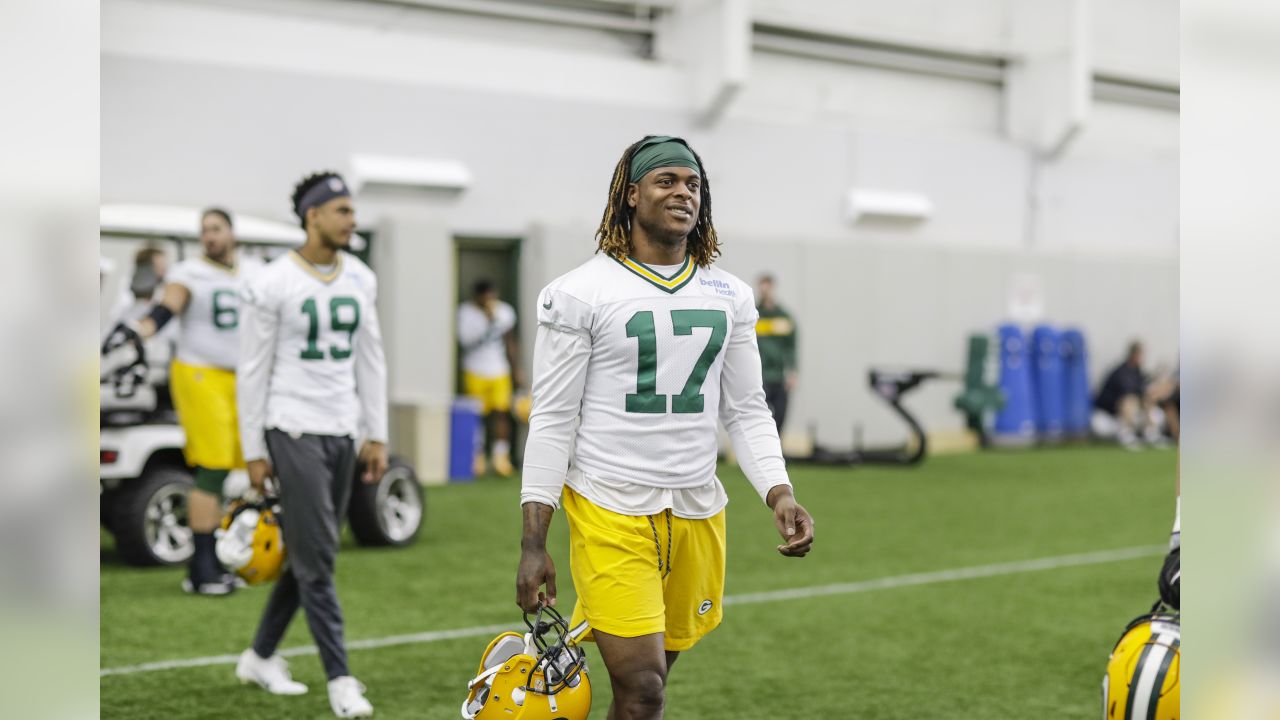 Packers' Oren Burks out to show he's versatile on, off the field - ESPN -  NFC North- ESPN