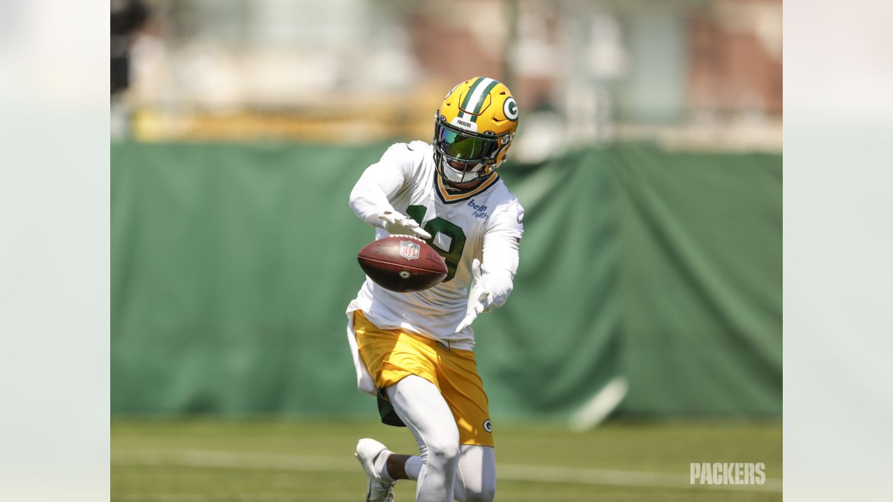 Packers WR Davante Adams surprises alma mater with new uniforms, cleats