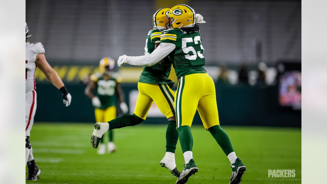 Robert Tonyan Green Bay Packers Unsigned Runs After a Catch Photograph