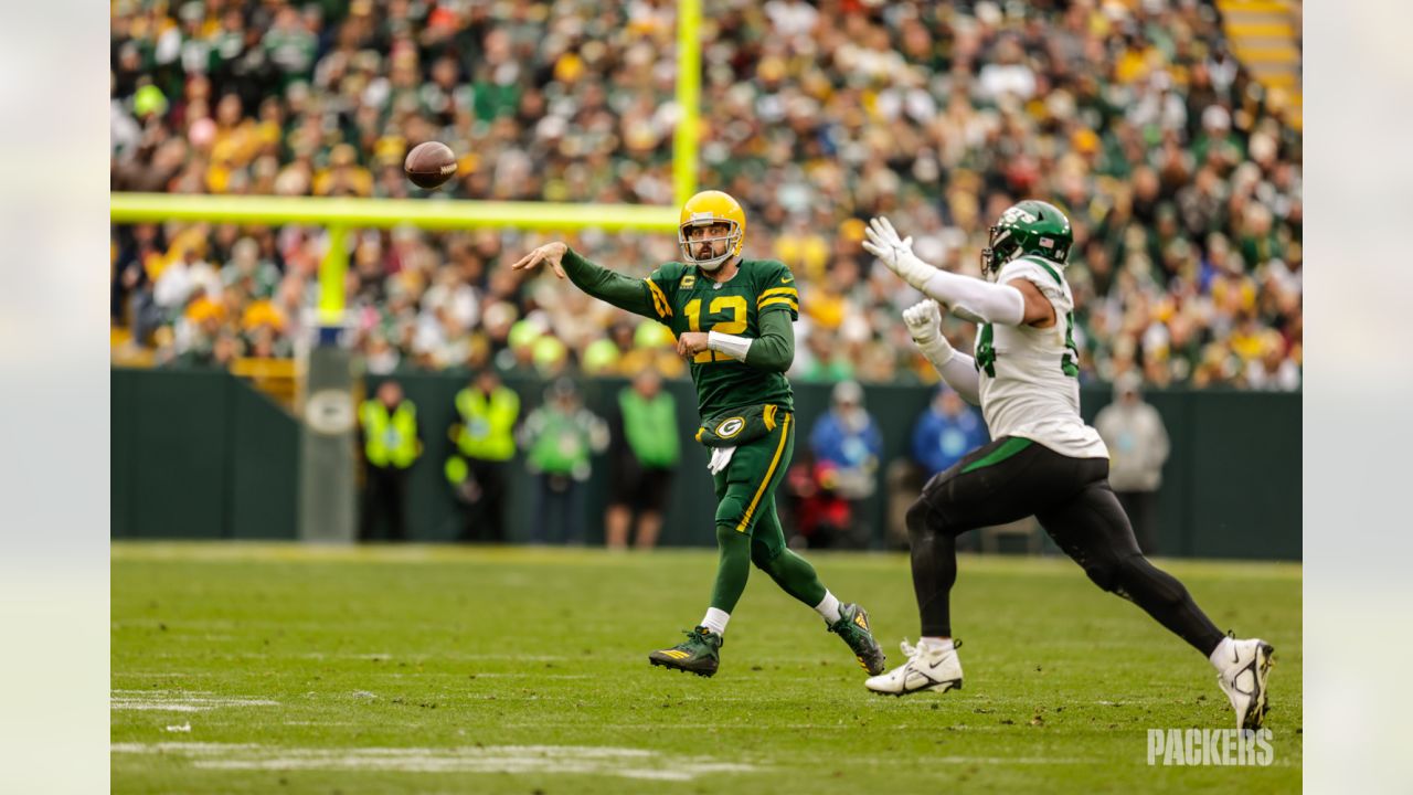 Packers' strong defensive start not enough to ground Jets