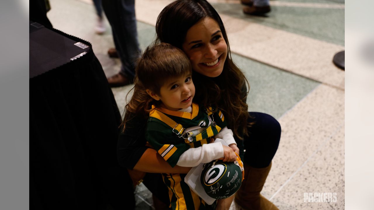 Aaron Rodgers and Packers Celebrate Christmas With a Sizeable Donation to  Salvation Army - EssentiallySports