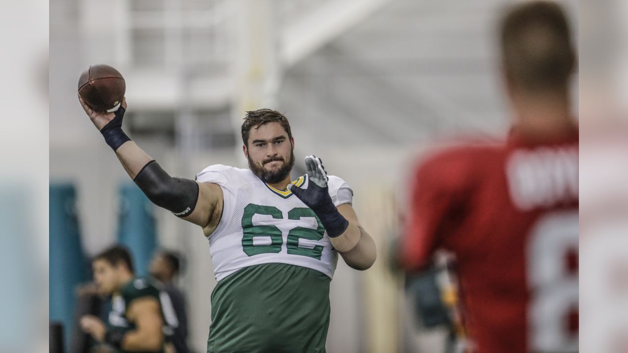 With new extension and expanded role, Dean Lowry becomes one of the  'pillars' of Packers' defense