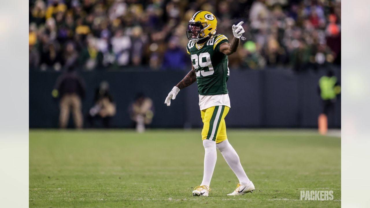 Quay Walker exposed as rookie in Packers' struggles stopping run