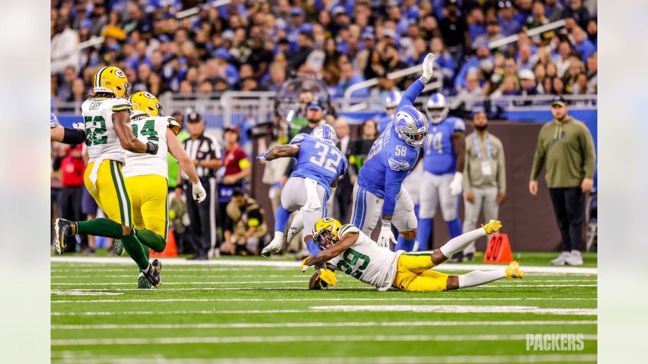 Recap: Lions pull out bag of tricks, beat Packers in wild finale