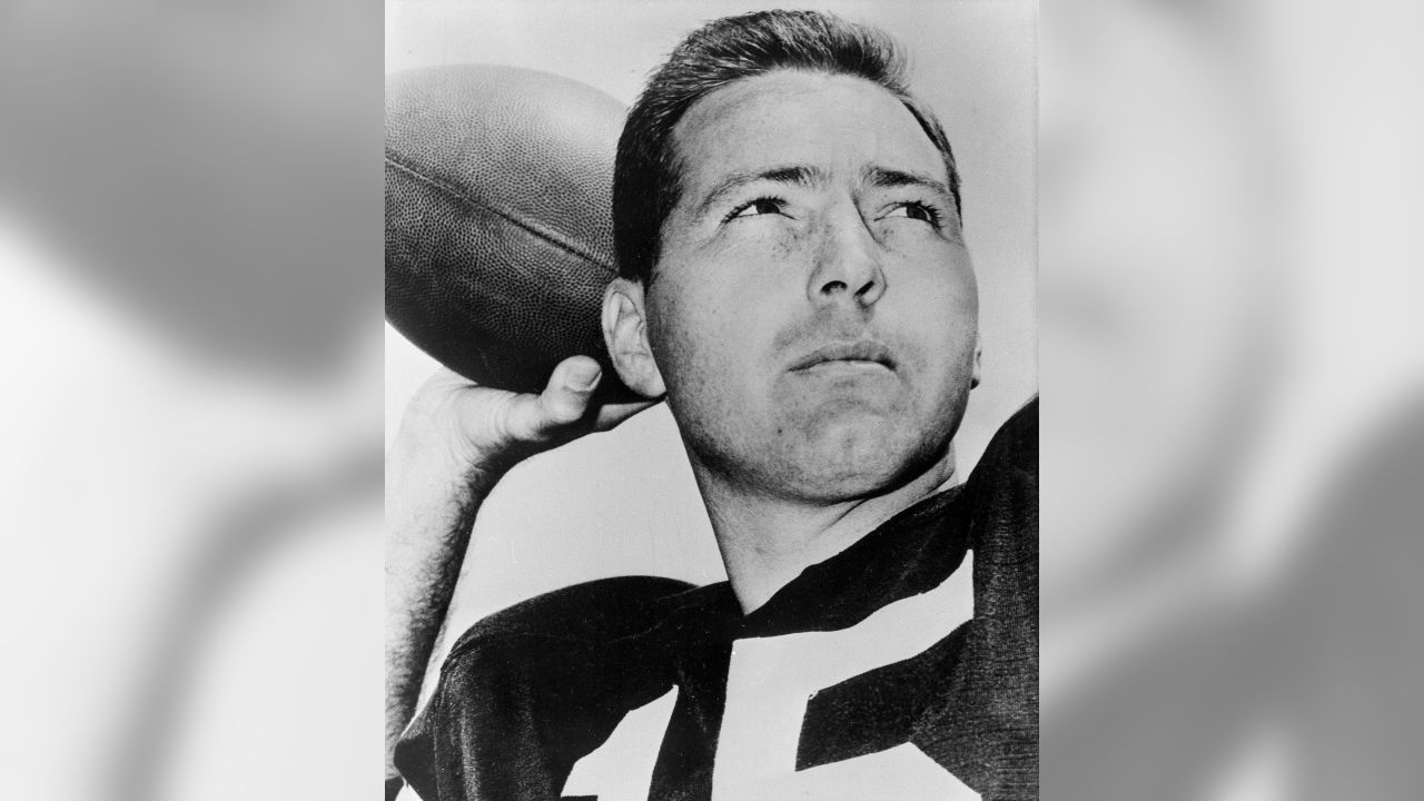 Bart Starr, Green Bay Packers Quarterback And 'Ice Bowl' Hero, Dies At 85 :  NPR