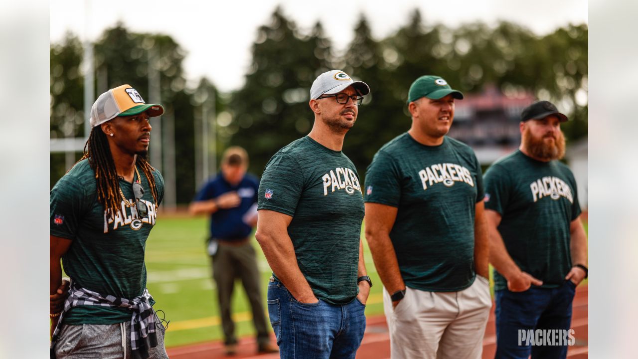 Four Packers alumni hit the highway for a four-day Packers Road Trip