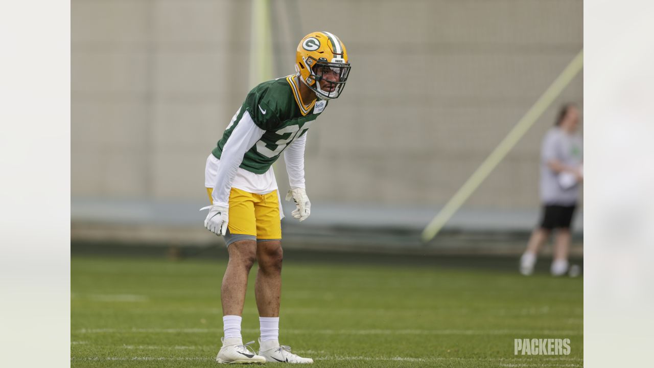 Packers RB AJ Dillon Shows Off Leg Strength in Viral Video