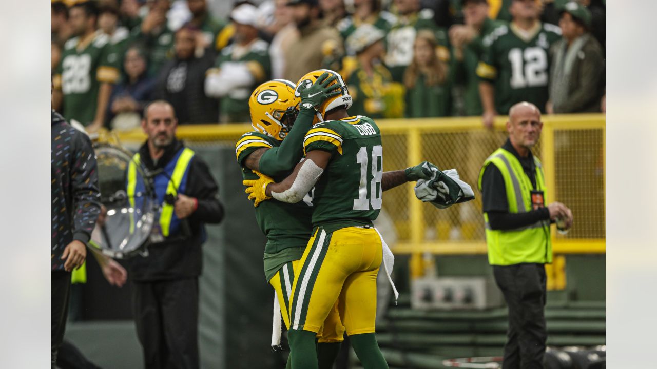 Randall Cobb shares the perks of staying at Aaron Rodgers' house