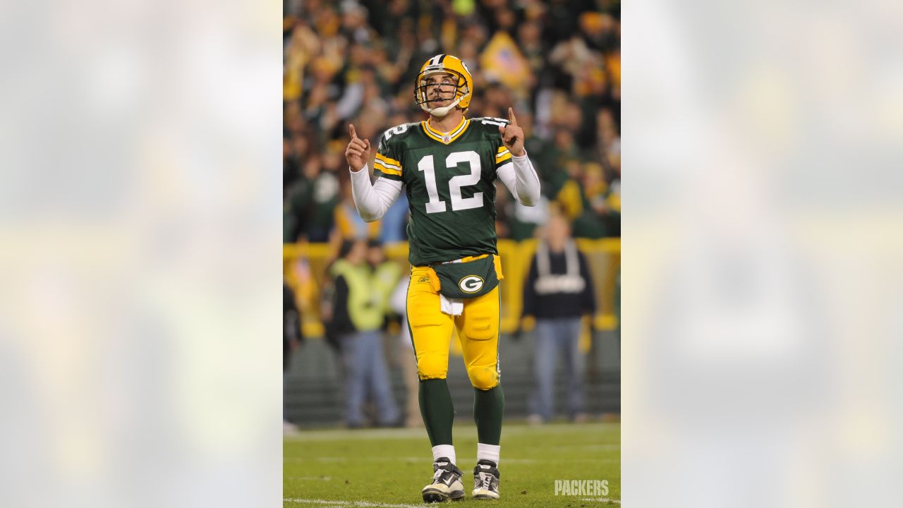 Packers sign QB Aaron Rodgers to contract extension