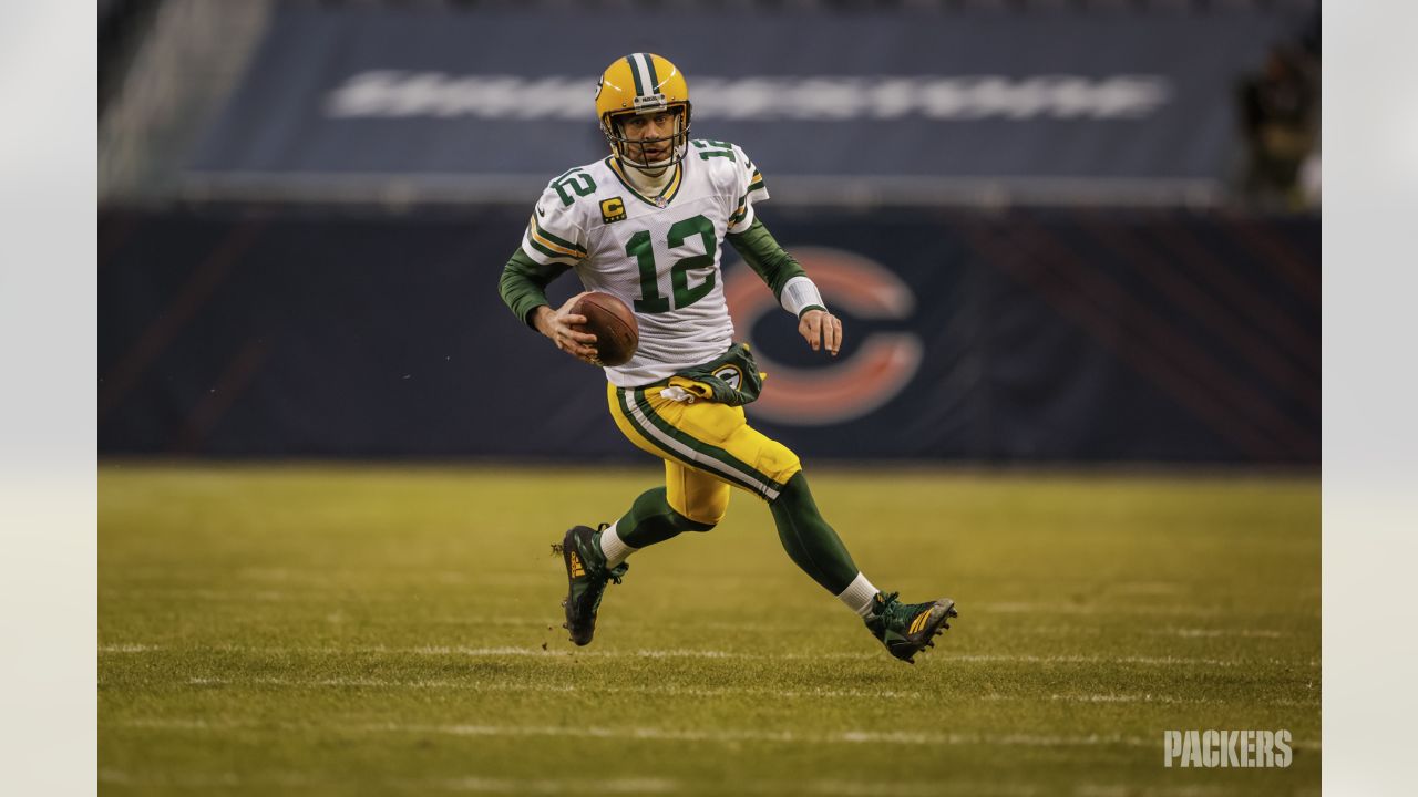 Hey, Detroit Lions: You won't beat Aaron Rodgers — and refs — on 5 FGs