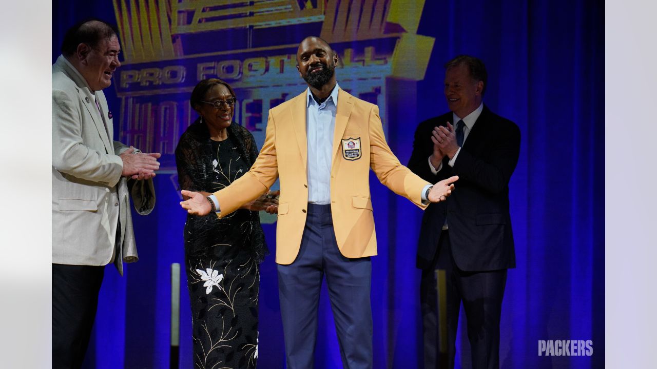 Pro Football Hall of Fame comes calling for former Packers DB Charles  Woodson