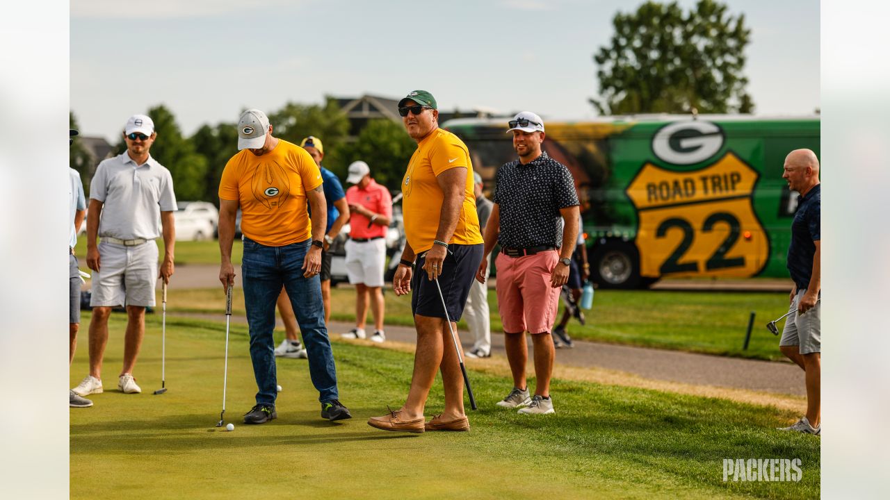 Green Bay Packers on X: The #PackersRoadTrip rolled into Hudson High  School to show support at their athletic fundraiser. 