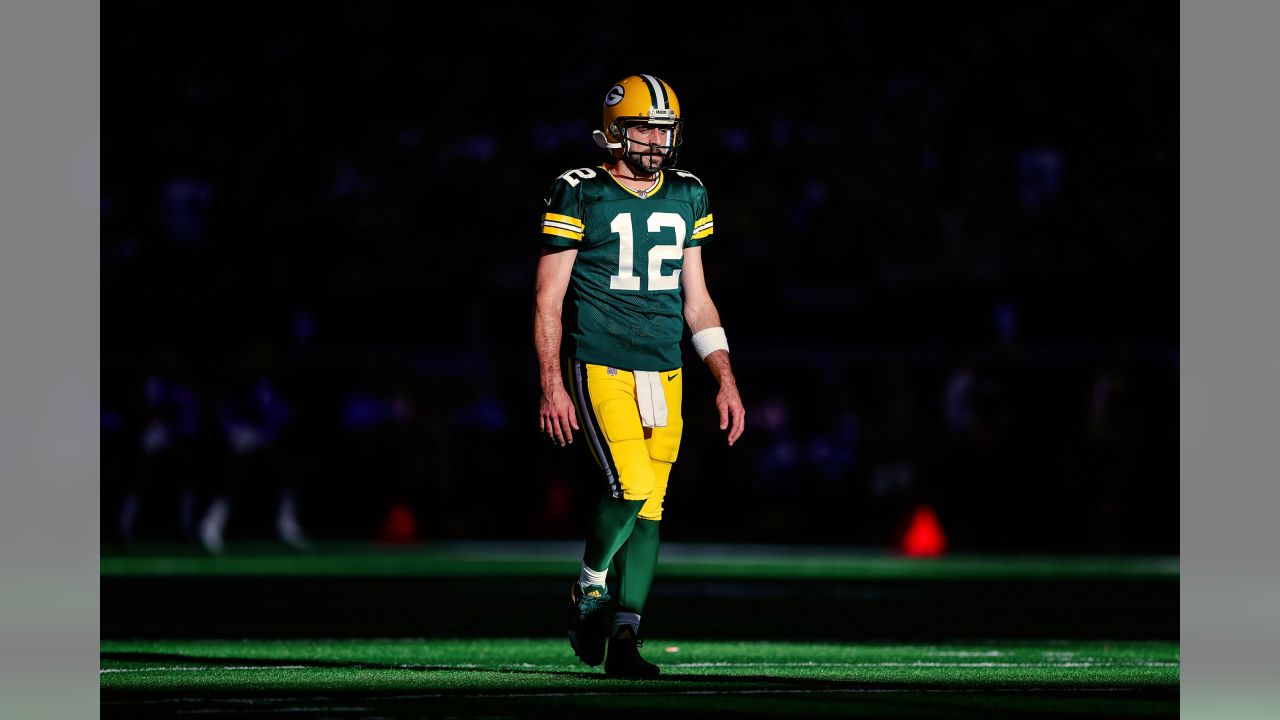 Aaron Rodgers Agrees to New Contract With Green Bay Packers: NFL Network -  Bloomberg