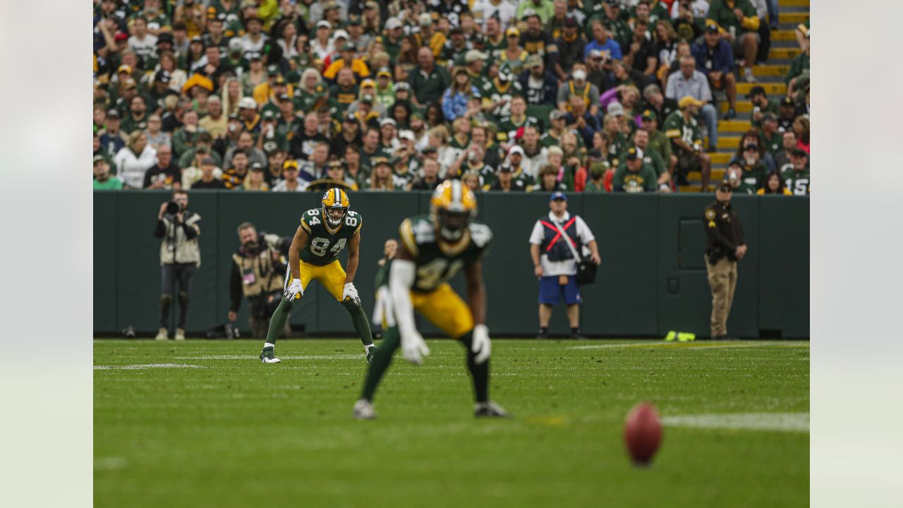 Green Bay, Wisconsin, USA. 03rd Oct, 2021. The Green Bay Packers defense  celebrates after a fumble recovery during the NFL football game between the  Pittsburgh Steelers and the Green Bay Packers at