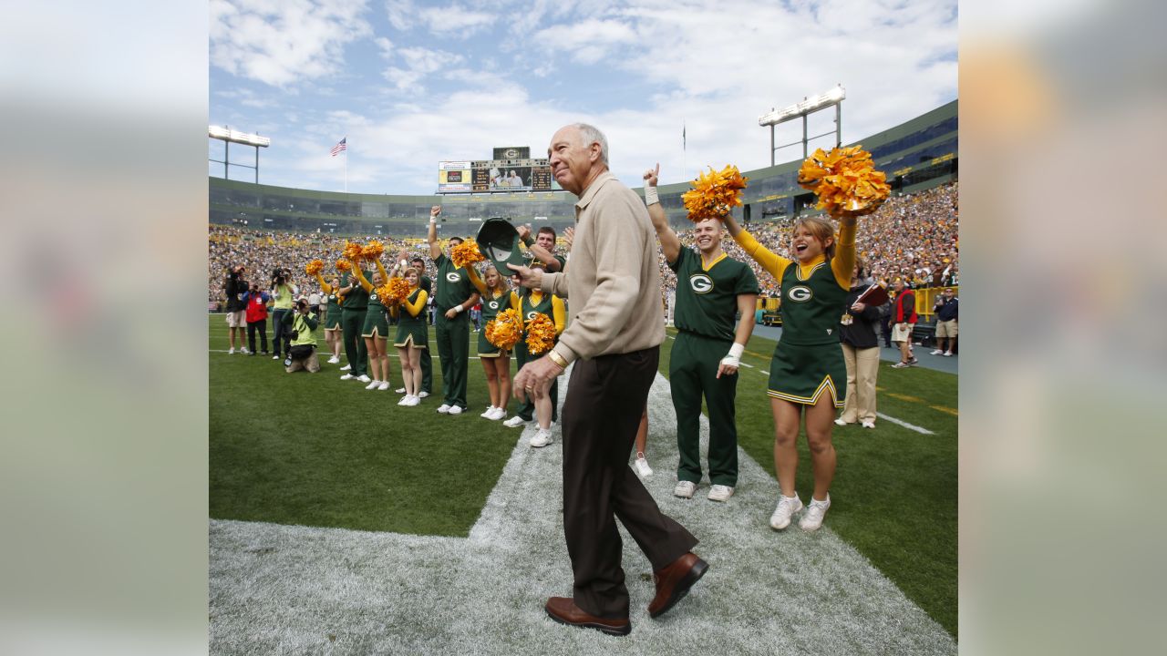 Packers legend Bart Starr dies at 85