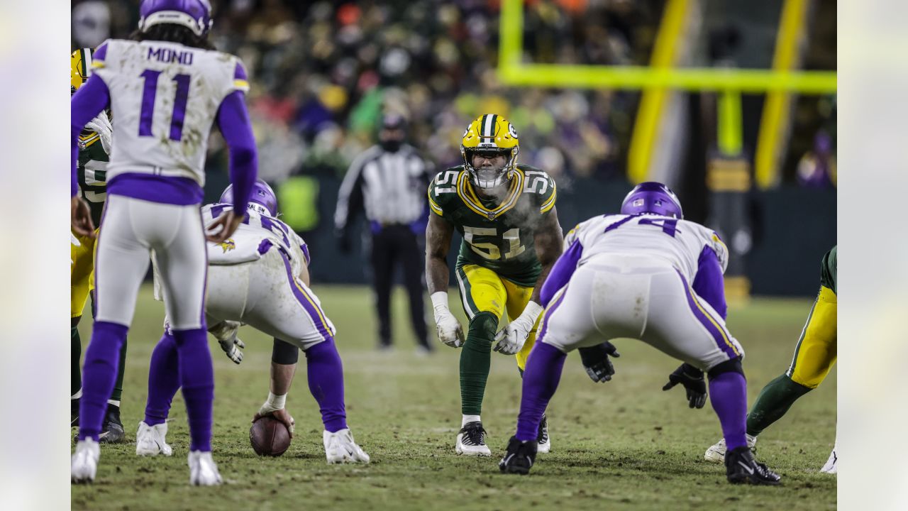 Aaron Rodgers makes another MVP statement in dominant win over Vikings