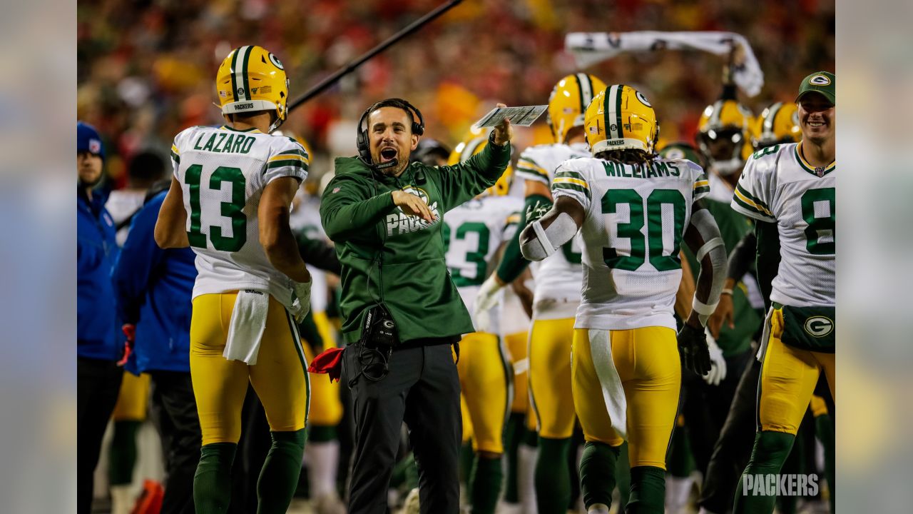 Packer Offense Rolls Behind Aaron Jones - Shepherd Express