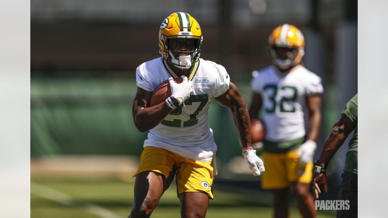 Green Bay Packers cornerback Eric Stokes (21) plays defense during an NFL  football game against the New England Patriots Sunday, Oct. 2, 2022, in Green  Bay, Wis. (AP Photo/Jeffrey Phelps Stock Photo - Alamy