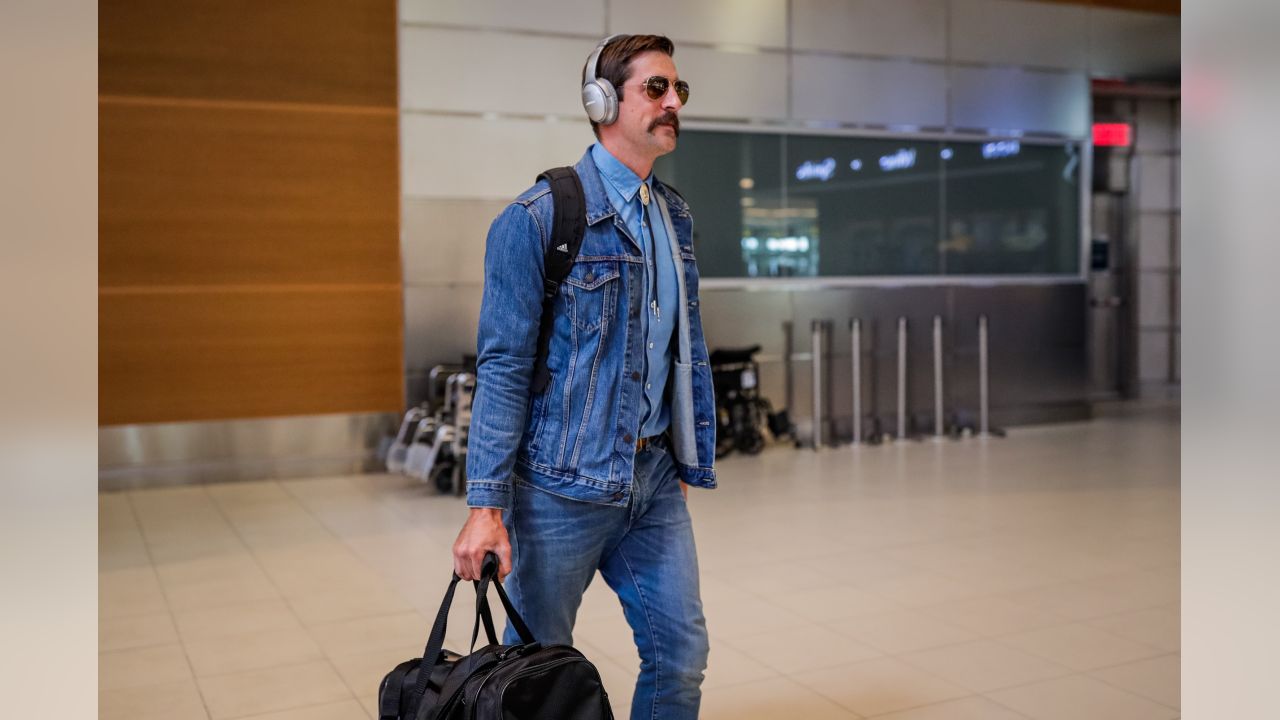 Aaron Rodgers wears Canadian tuxedo denim for Packers trip to Winnipeg