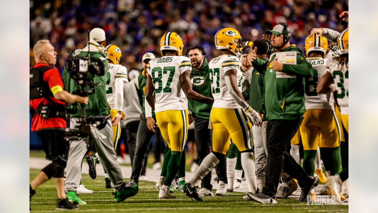 Green Bay Packers guard Zach Tom (50) lines up during an NFL football game  against the Buffalo Bills, Sunday, Oct. 30, 2022, in Orchard Park, N.Y. (AP  Photo/Bryan Bennett Stock Photo - Alamy