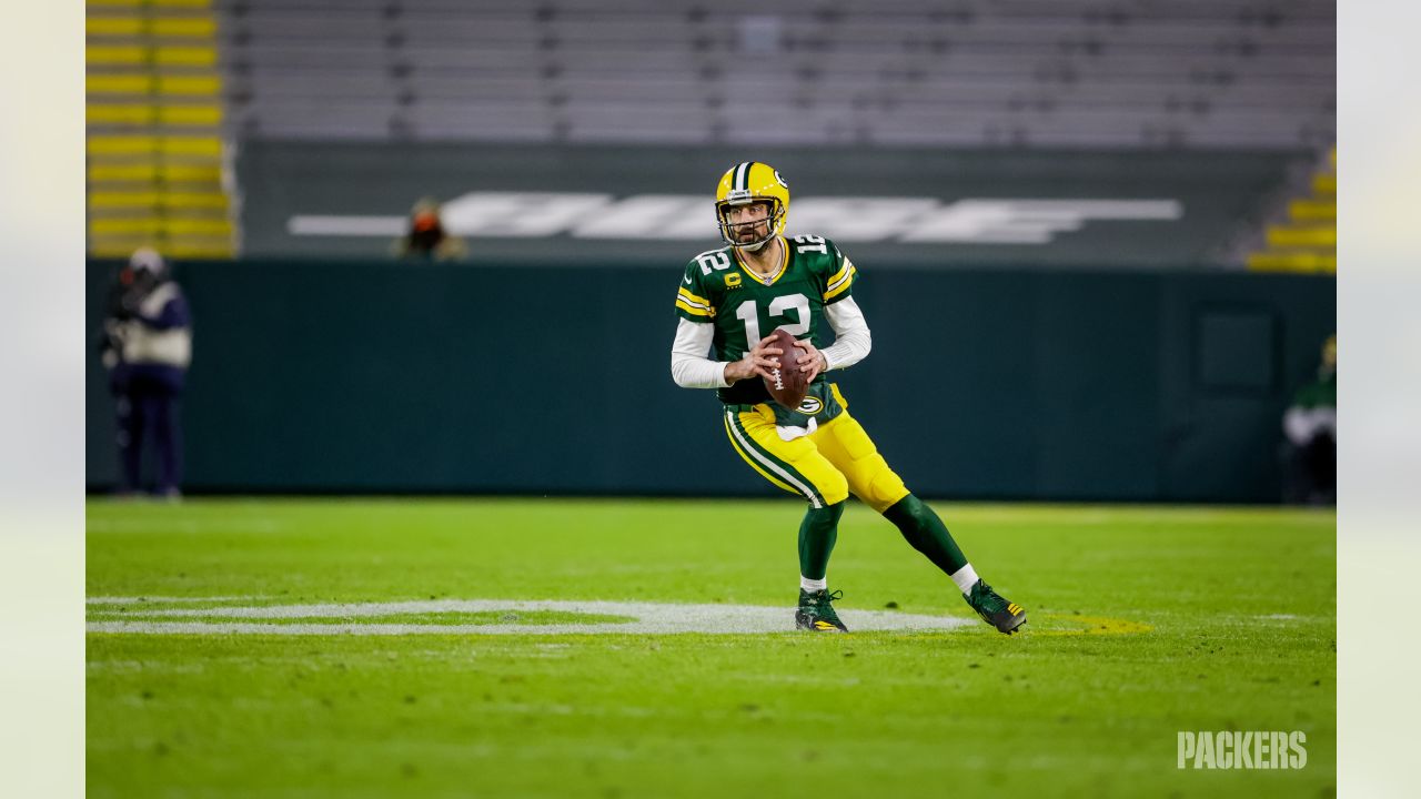 Packers sign QB Aaron Rodgers to contract extension