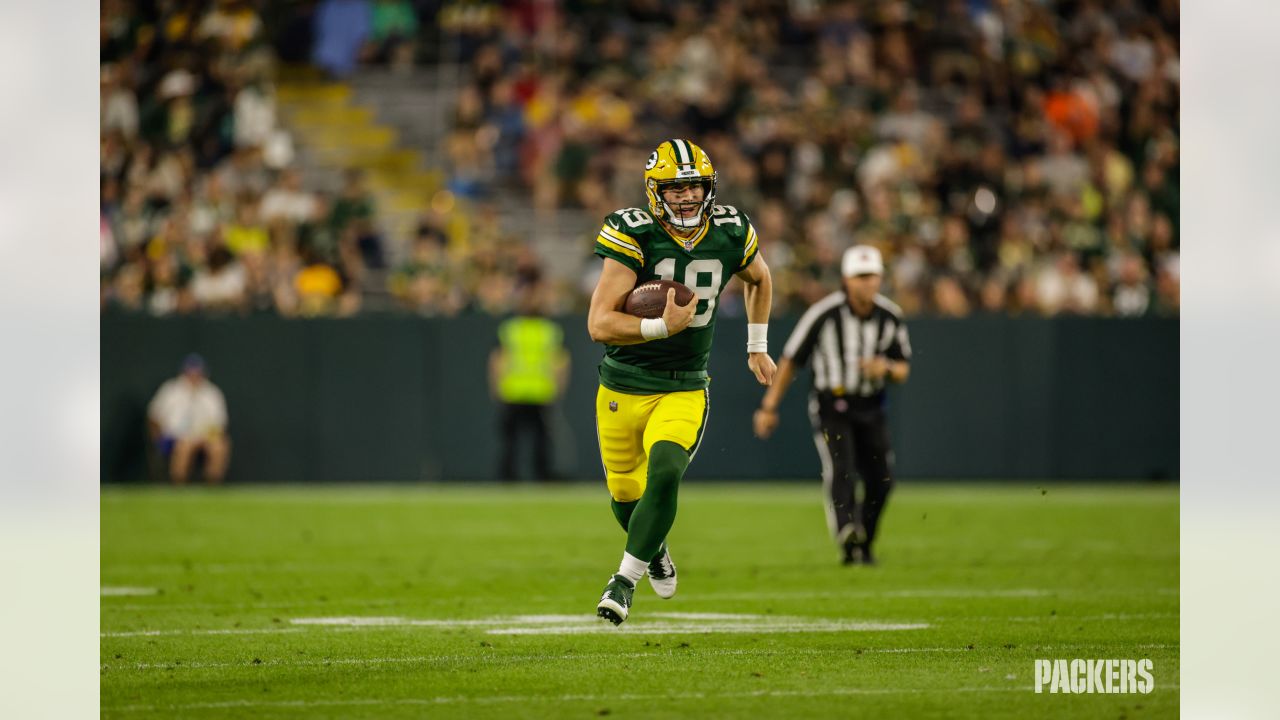 Green Bay Packers on X: 51-yard run to the HOUSE for Danny Etling &  @AaronRodgers12 is loving it! TOUCHDOWN! 