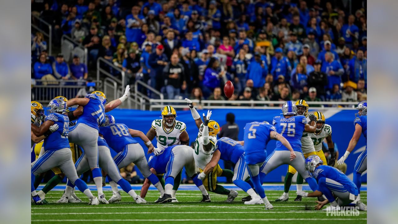 Fans on standby for Packers and Lions game time