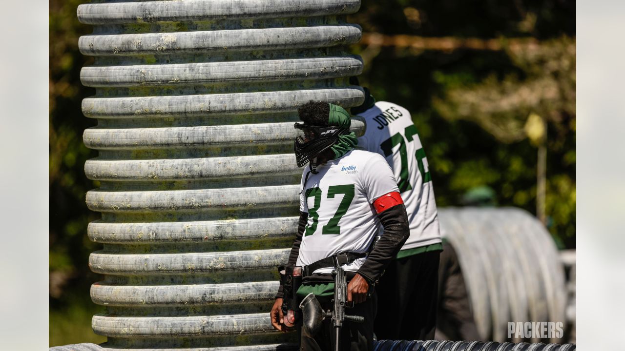 PHOTOS: Packers Players Look Like Gladiators In Latest Paintball Match