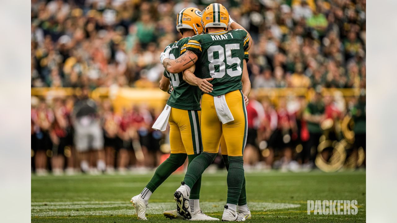 Anders Carlson hits 52-yarder to put Packers ahead in NFL debut