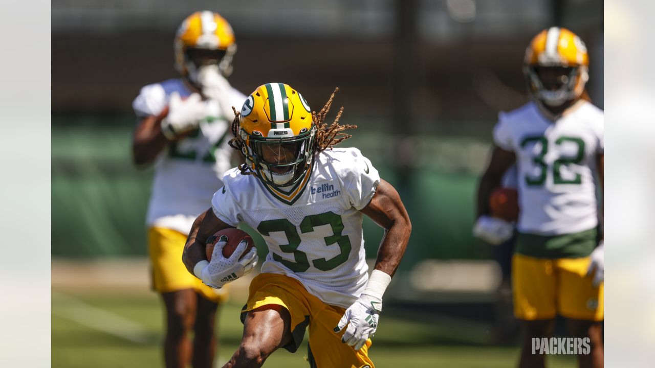 Green Bay Packers cornerback Eric Stokes (21) plays defense during an NFL  football game against the New England Patriots Sunday, Oct. 2, 2022, in Green  Bay, Wis. (AP Photo/Jeffrey Phelps Stock Photo - Alamy