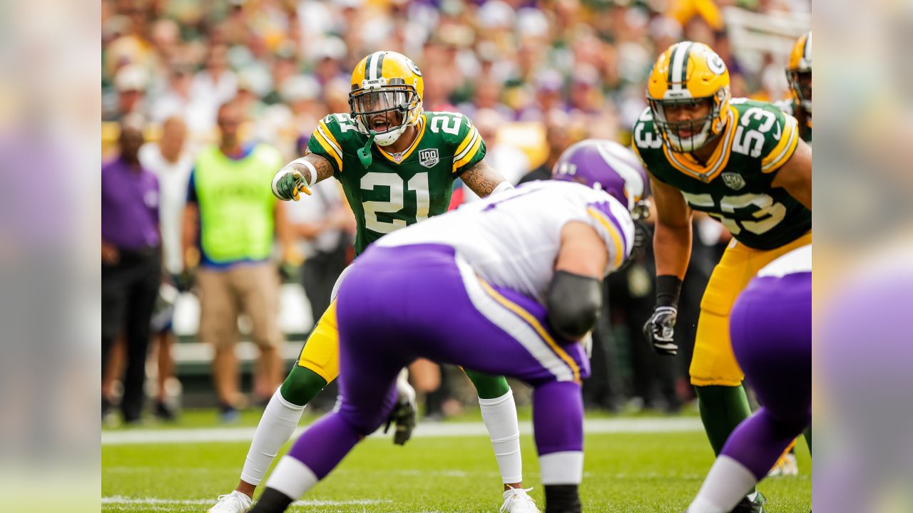 Wild game, weird ending as Packers, Vikings tie