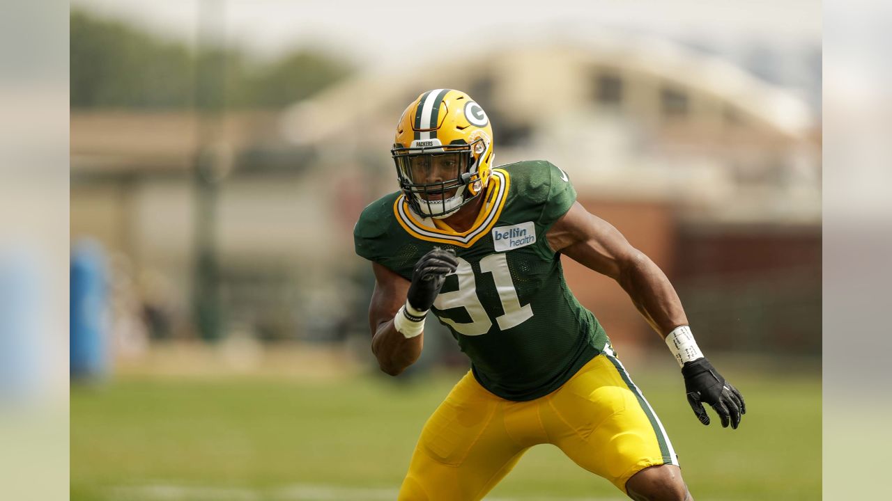 Packers safety Josh Jones & running back Lavon Coleman swap jersey