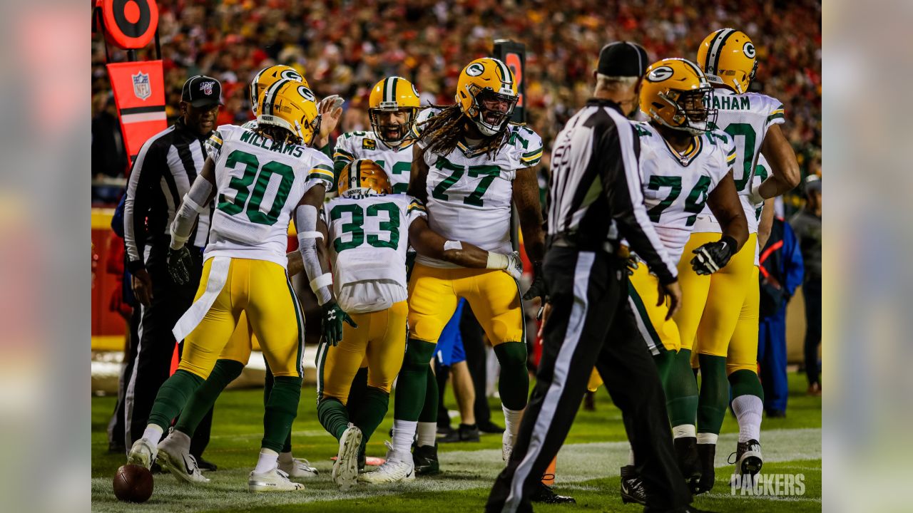 Packers' offense riding Aaron Jones, Jamaal Williams for all they're worth